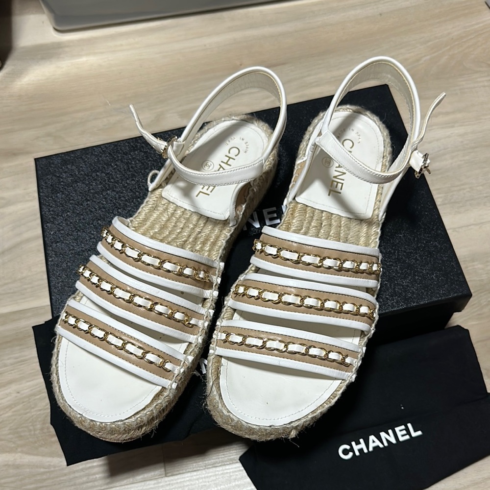 Chanel White and Tan Women's Sandals